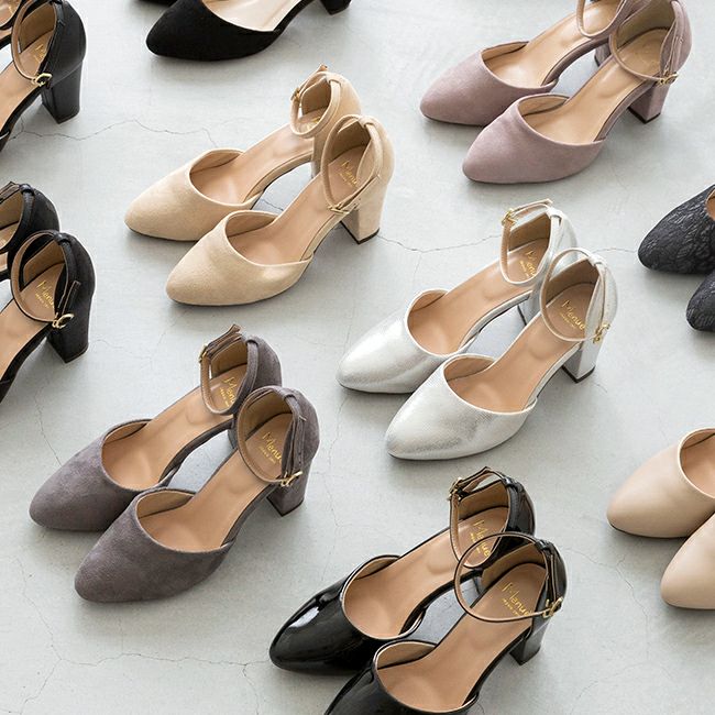 menue（メヌエ） アンクルストラップ付 ポインテッドトゥ 7.5cmヒールパンプス