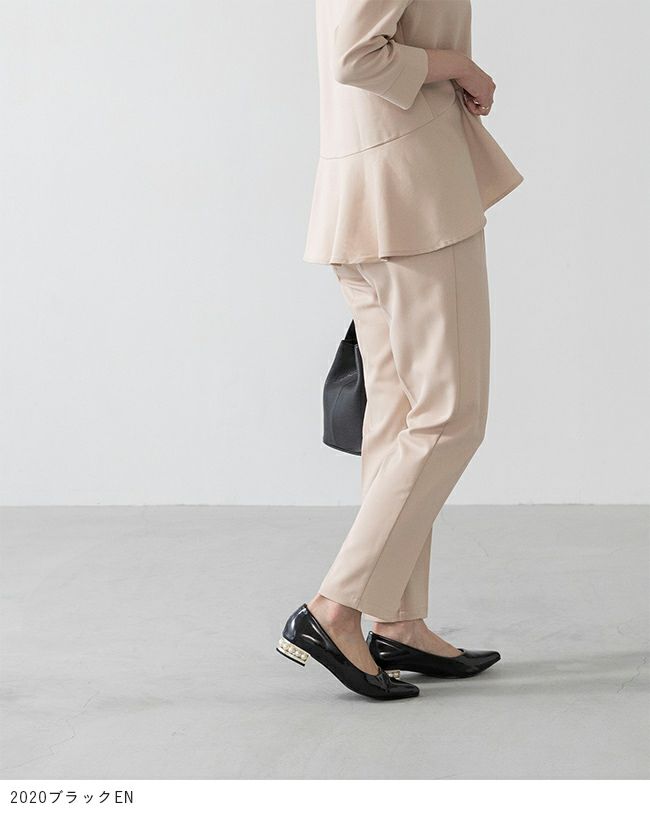 menue（メヌエ） ヒールコンシャス パールモチーフ ポインテッドトゥ パンプス