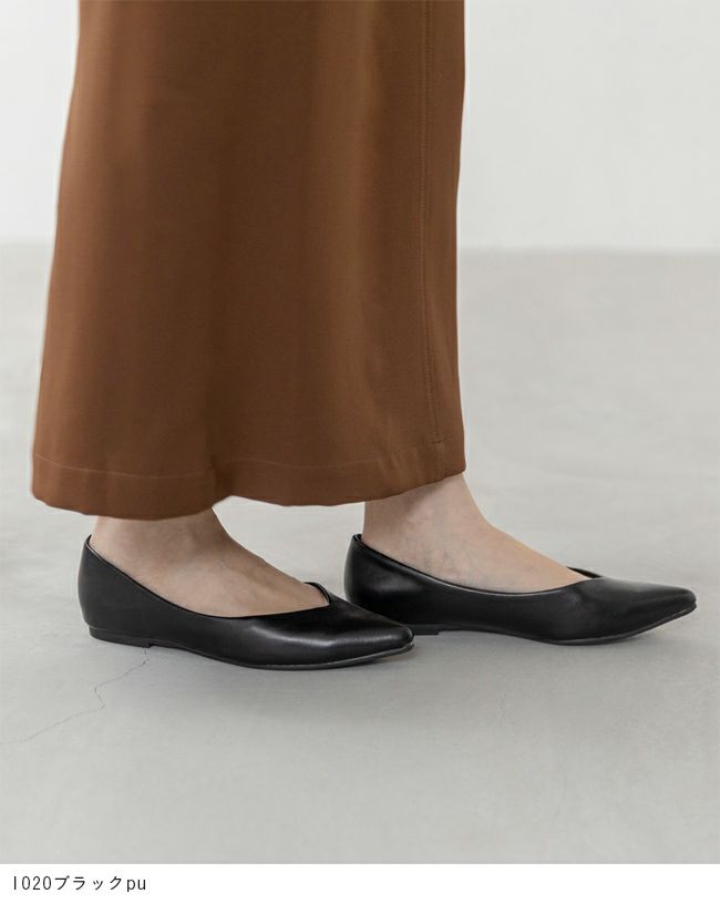 menue (メヌエ) ポインテッドトゥ Vカットデザイン ローヒール パンプス