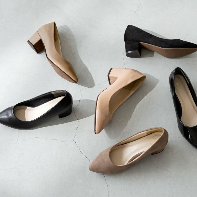 flune（フリューン） 幅広 4E ポインテッドトゥ チャンキーヒール パンプス freely