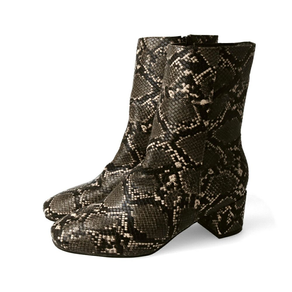 menue (メヌエ) ベーシックミドルブーツ