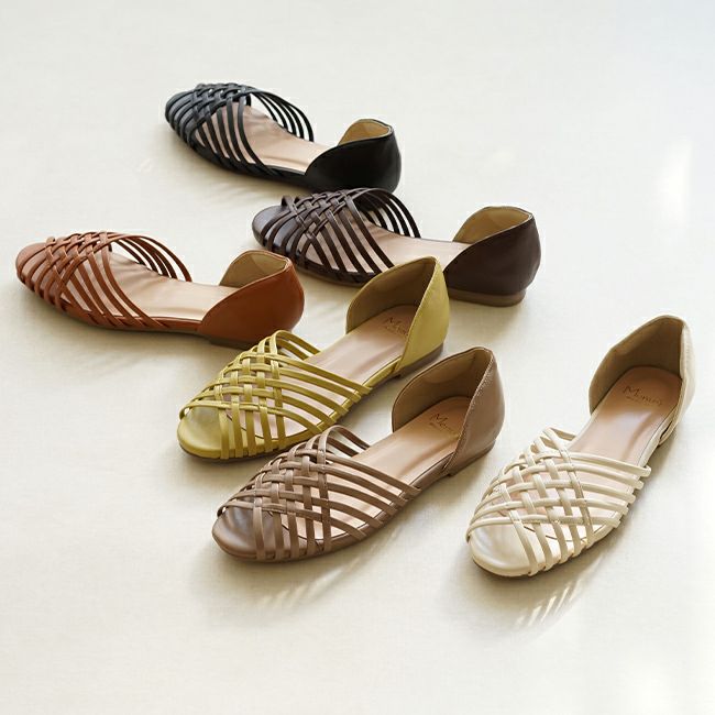 menue（メヌエ） ラウンドトゥフラットクロス編みサンダル