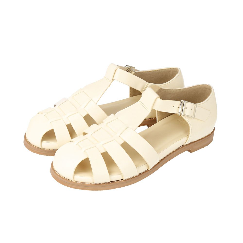 menue（メヌエ） グルカフラットサンダル