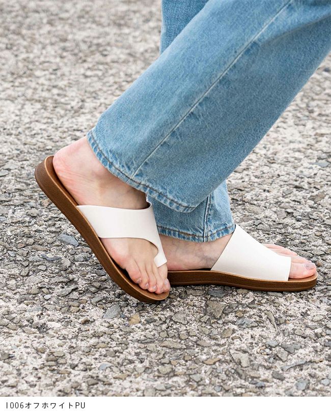 menue (メヌエ) フェイクレザー フラットヒール トングサンダル