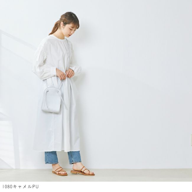 menue (メヌエ) 巻き付けストラップ フラットヒール サンダル