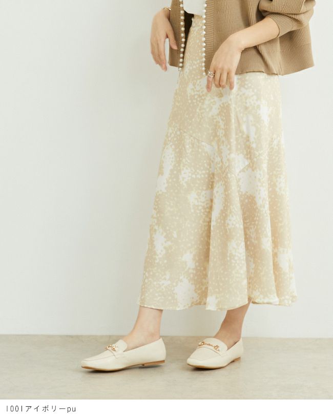 menue (メヌエ) 幅広『4E』スクエアトゥローファー