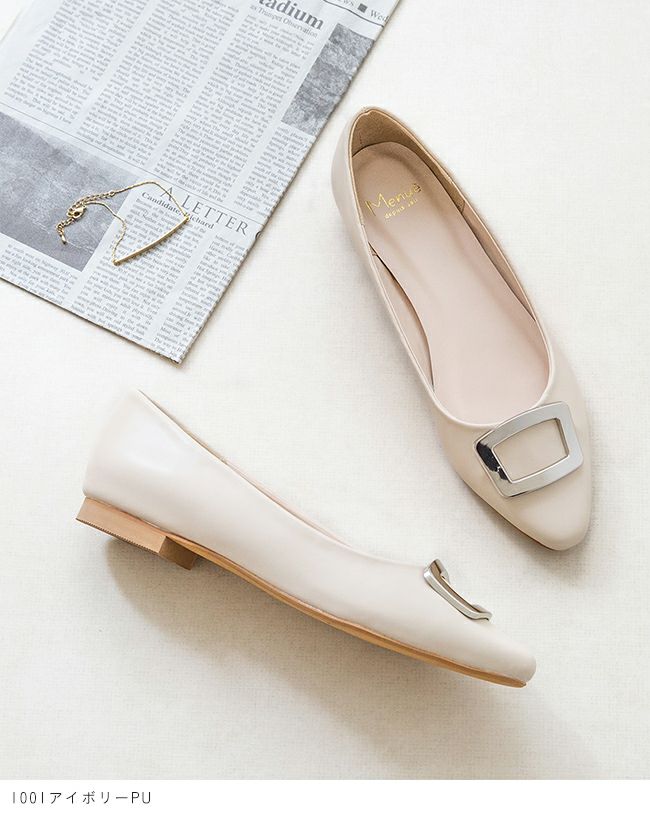 menue (メヌエ) バックル付きスクエアトゥフラットパンプス