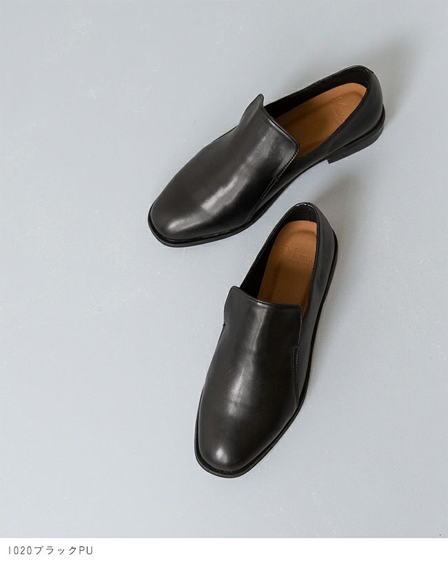 menue (メヌエ) 甲深ラウンドトゥトラッドローファー