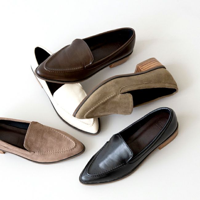 menue (メヌエ) アーモンドトゥスタックヒールローファー