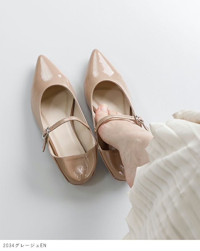 menue (メヌエ) ポインテッドトゥストラップパンプス