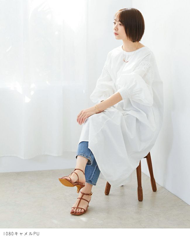 menue (メヌエ) スクエアトゥストラップサンダル