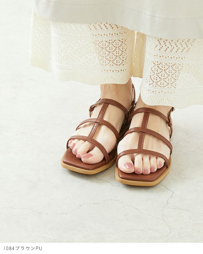 menue (メヌエ) スクエアトゥ T字ストラップサンダル