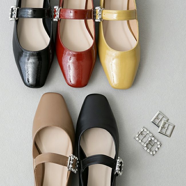 menue (メヌエ) オールウェザー ビジュー ストラップ パンプス 送料