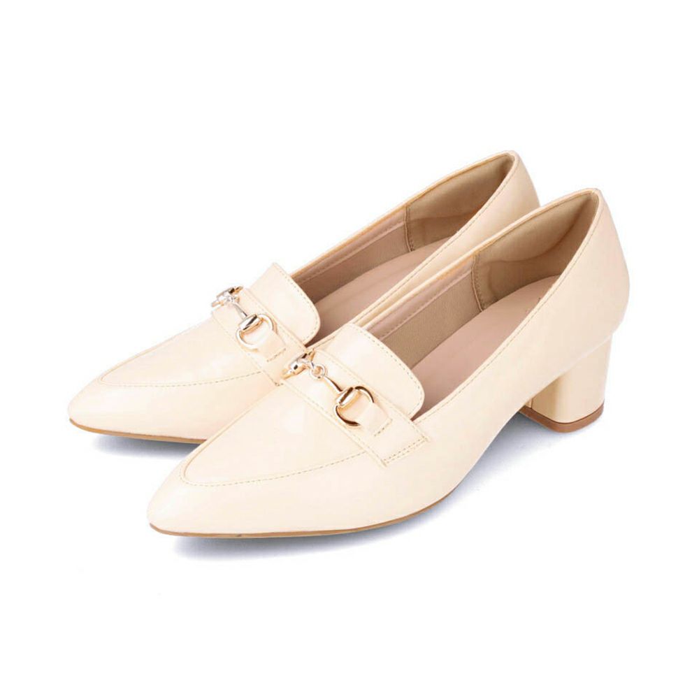 menue (メヌエ) ポインテッドトゥ 5cmヒールローファー