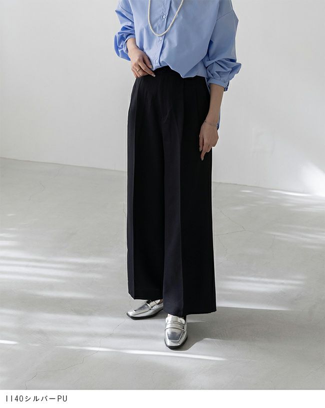 menue (メヌエ) スクエアトゥ 3cmヒール コインローファー