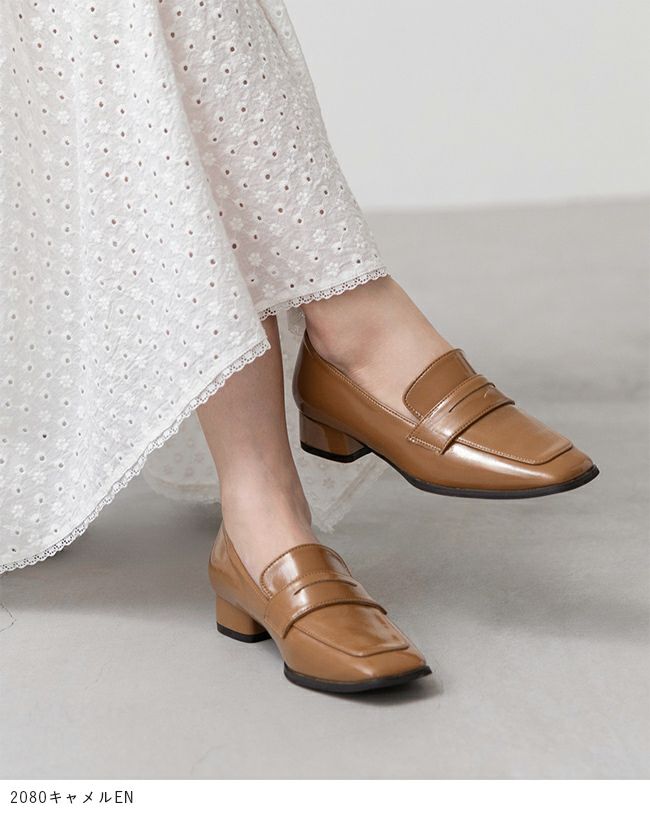 menue (メヌエ) スクエアトゥ 3cmヒール コインローファー