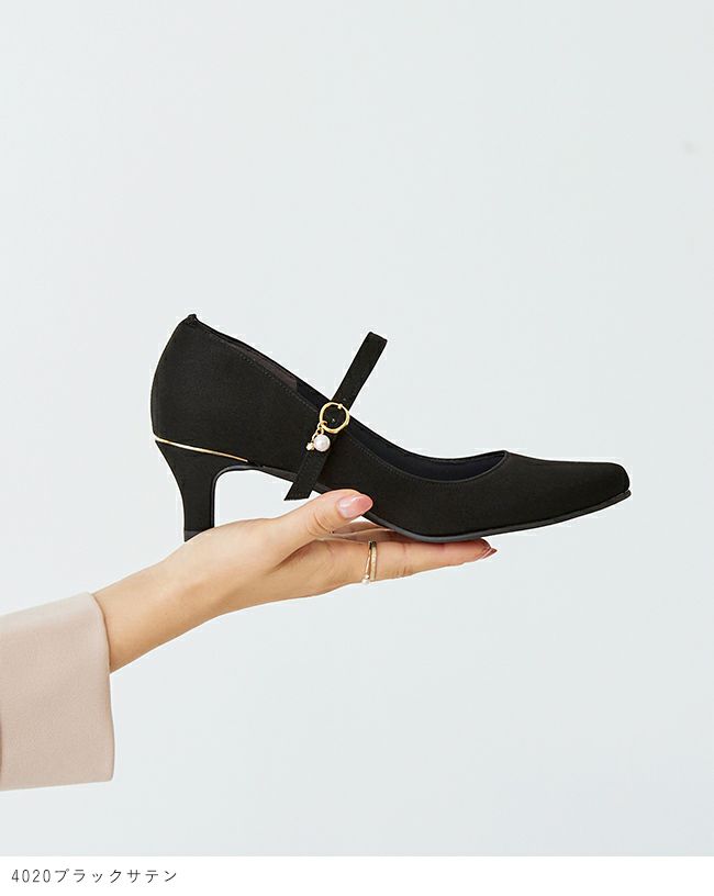 アーモンドトゥ ストラップパンプス