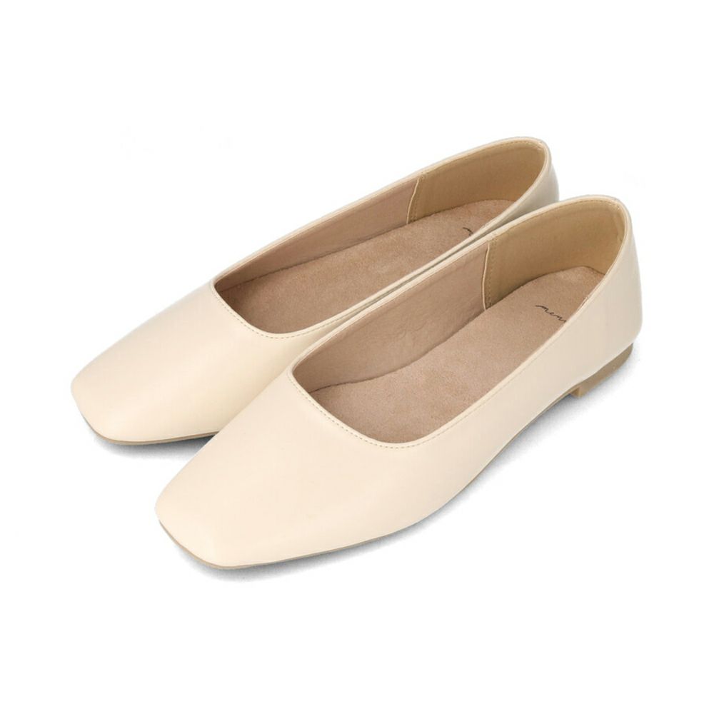 menue (メヌエ) スクエアトゥ フラットパンプス