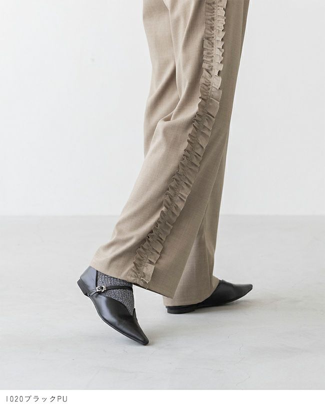 menue (メヌエ) U字カッティング フラットパンプス