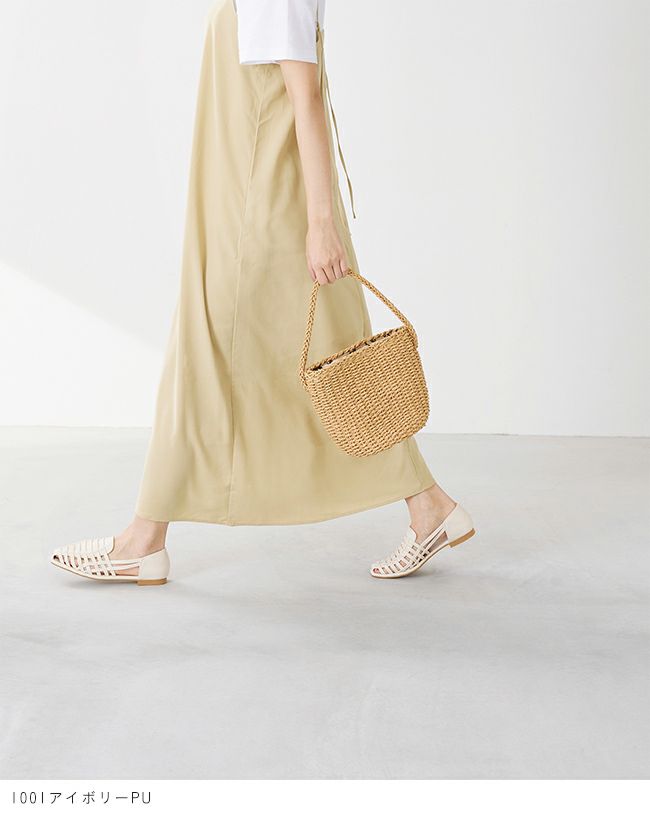 menue (メヌエ) フラットヒール グルカサンダル