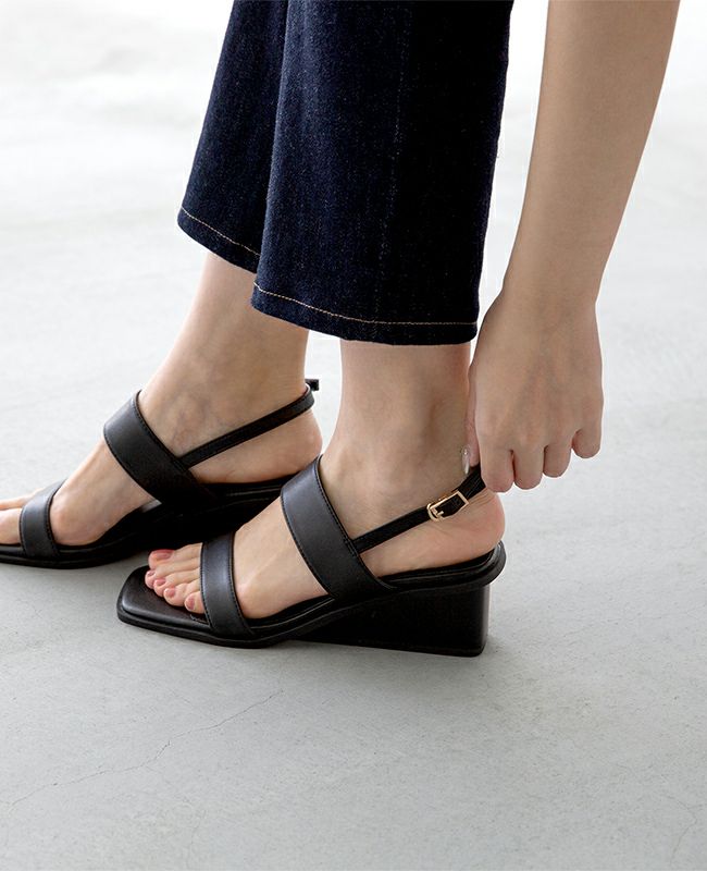 menue luxe (メヌエ リュクス) ダブルストラップ ウェッジヒールサンダル