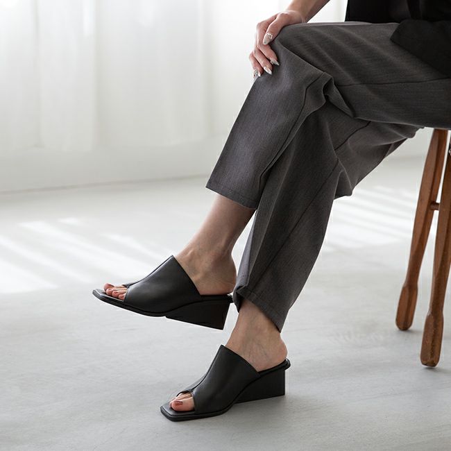 MIESROHE ブラウン オープントゥサンダル MIESROHE ブラウン オープントゥサンダル 厚底オープントゥ