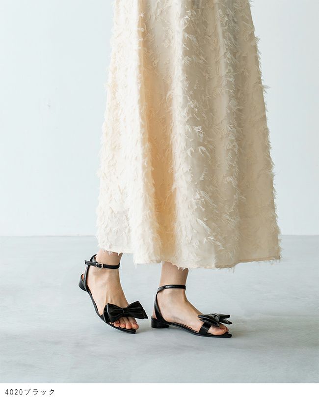 menue (メヌエ) ポインテッドトゥ メタリック リボン サンダル