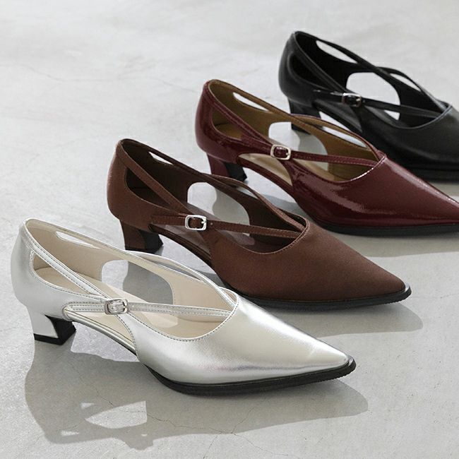 menue (メヌエ) クロスストラップ ポインテッドトゥ ヒールパンプス