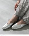 Vカット ゴールドアクセント 極やわパンプス