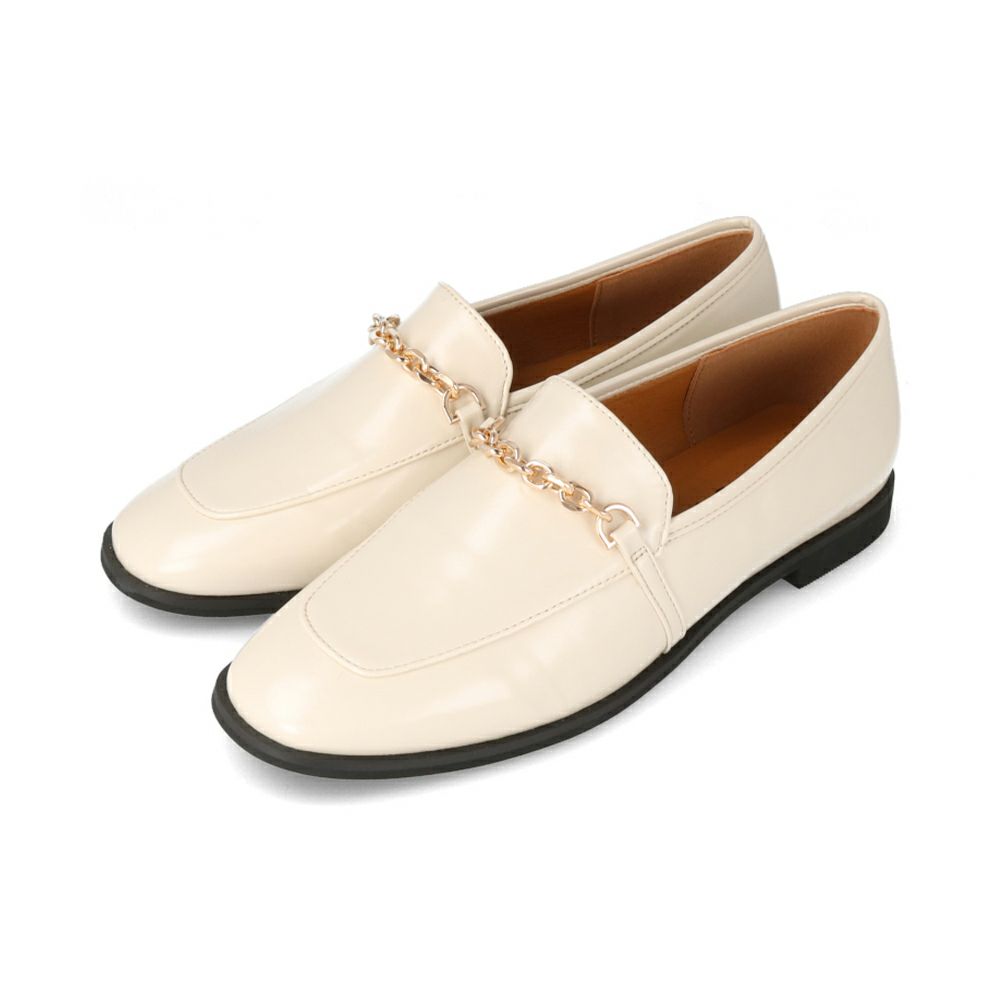 menue (メヌエ) スクエアトゥ チェーンモチーフ ローファー