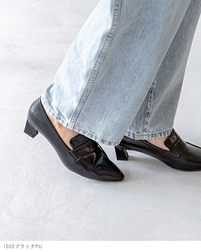 miu miu ブラック ポインテッドトゥ フラットシューズ　ローファー TOD'S（トッズ） MIUMIU ミュウミュウ ローファー 5D866D 011