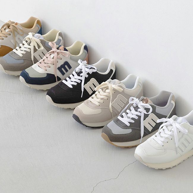 moz (モズ) マルチカラー機能性スニーカー