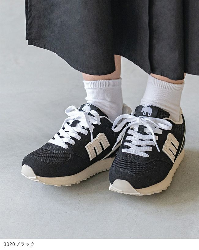 moz (モズ) マルチカラー機能性スニーカー